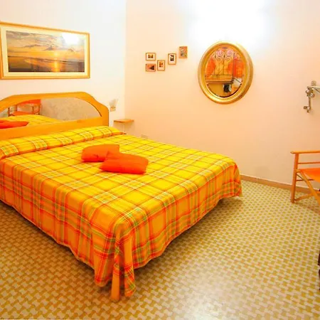 Francamaria Гостевой дом Вернацца